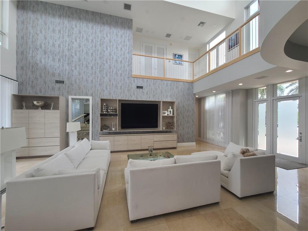 HILLSBORO HARBOR UNIT B - Residential