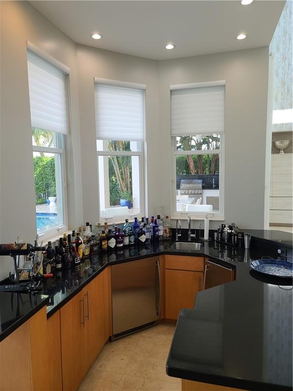 HILLSBORO HARBOR UNIT B - Residential