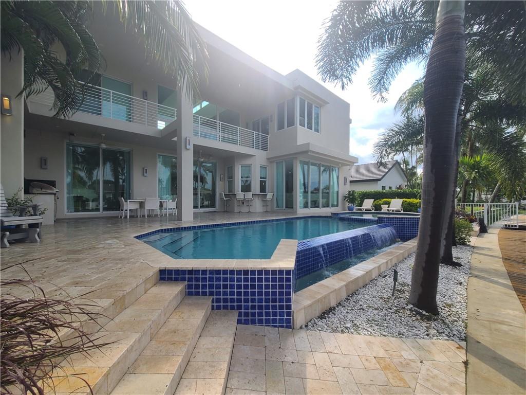 HILLSBORO HARBOR UNIT B - Residential