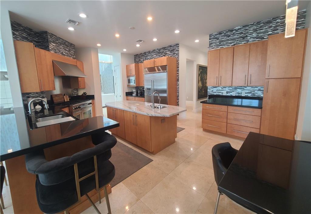 HILLSBORO HARBOR UNIT B - Residential