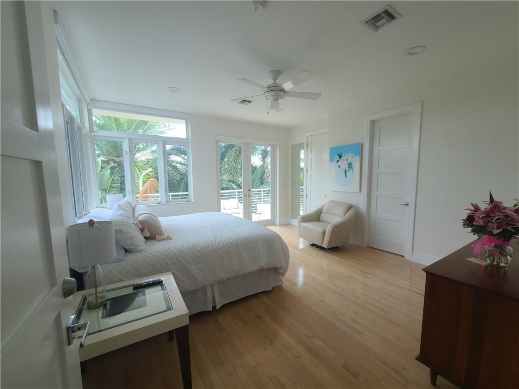 HILLSBORO HARBOR UNIT B - Residential