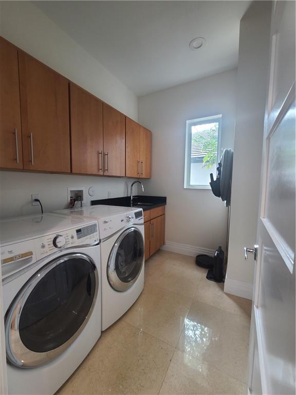 HILLSBORO HARBOR UNIT B - Residential