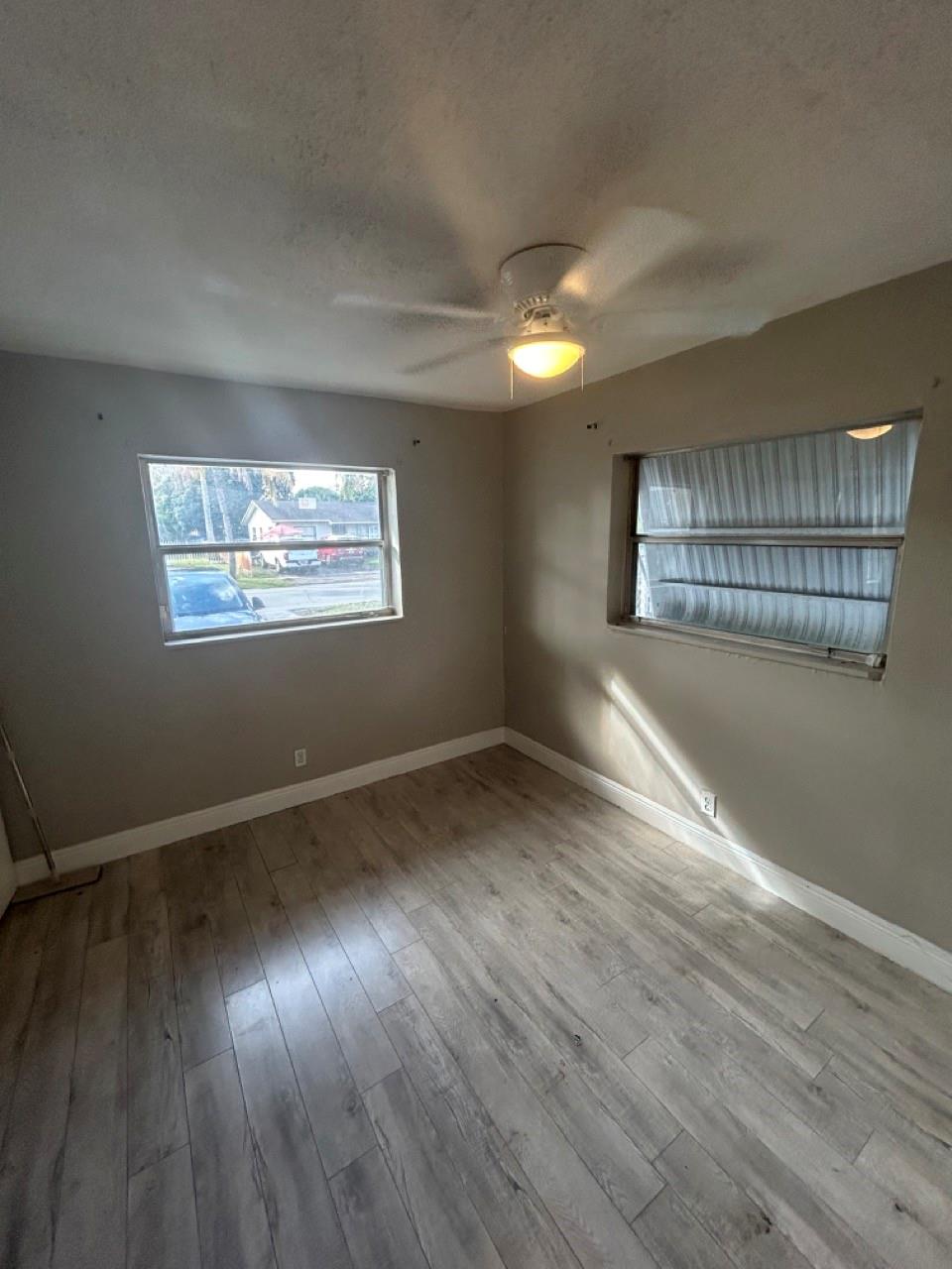 SUNSHINE VILLAS - Residential Lease