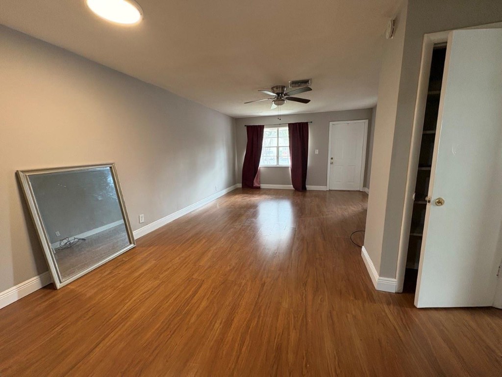 SUNSHINE VILLAS - Residential Lease