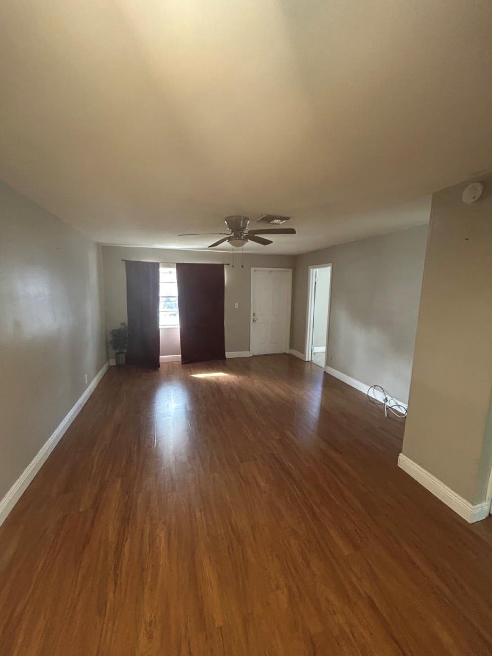 SUNSHINE VILLAS - Residential Lease