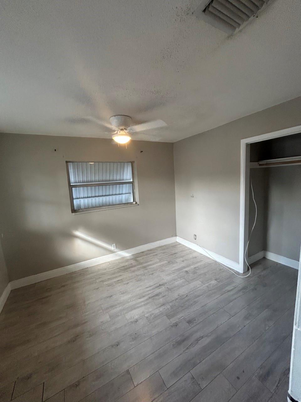 SUNSHINE VILLAS - Residential Lease