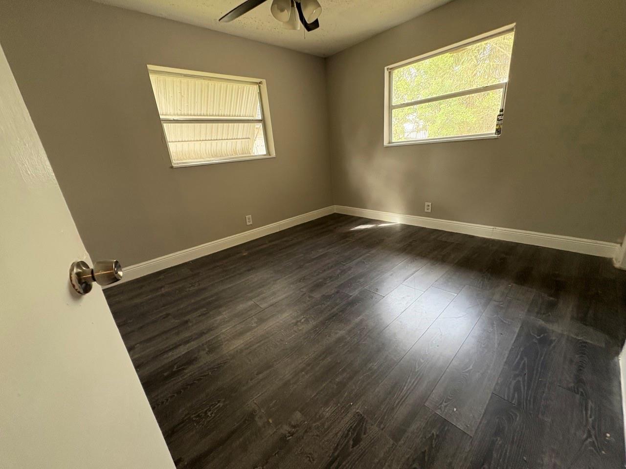 SUNSHINE VILLAS - Residential Lease