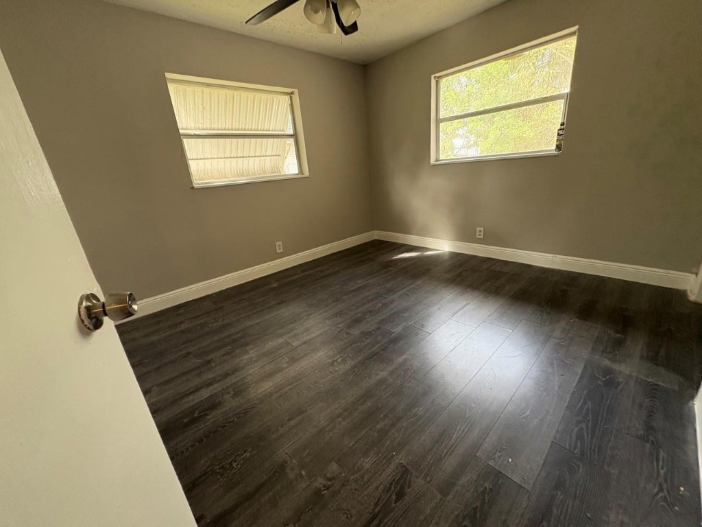 SUNSHINE VILLAS - Residential Lease