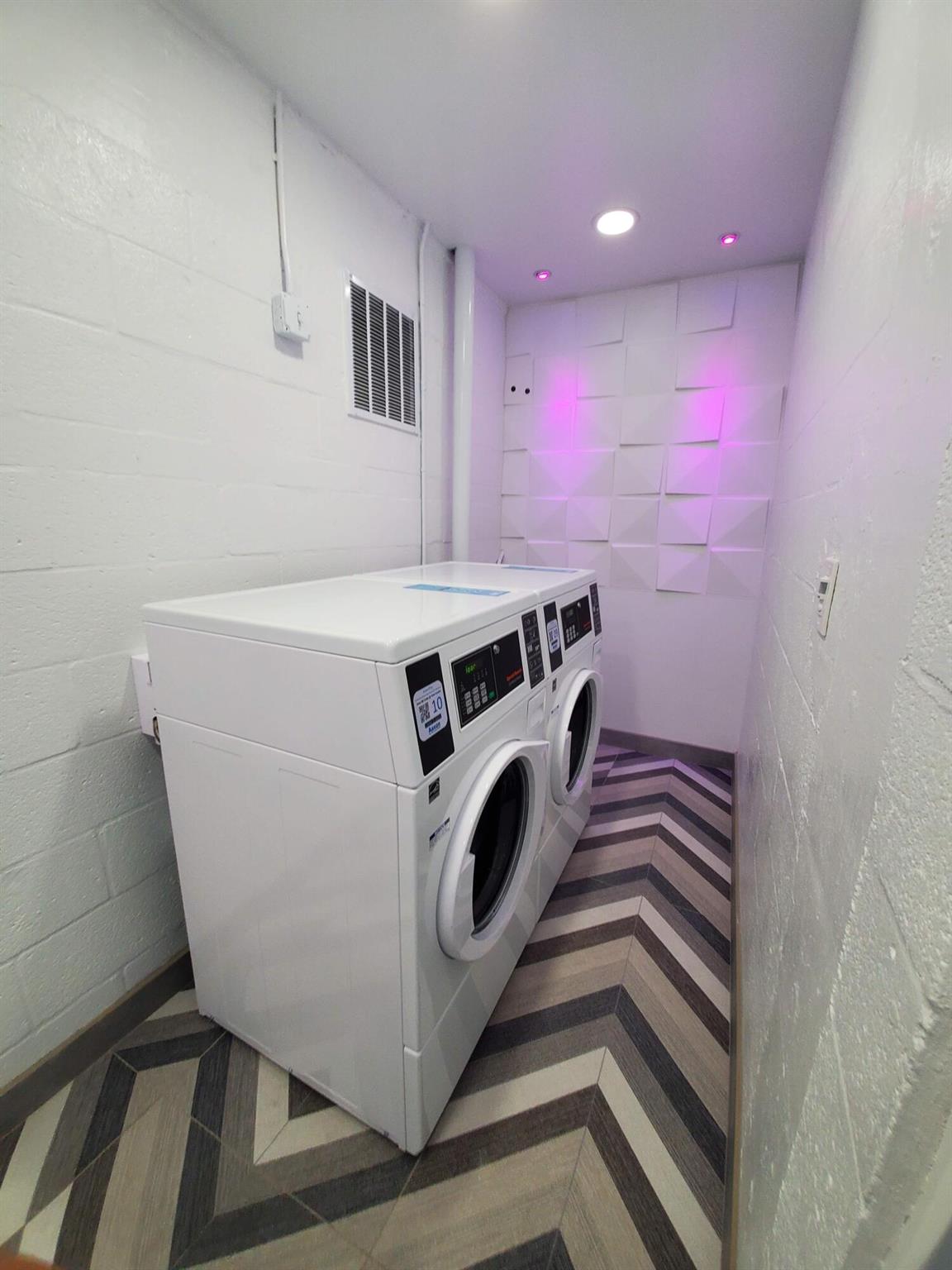 Riverside 105 Condo - Residential Lease