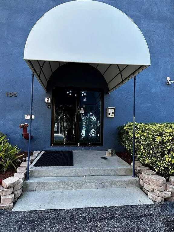 Riverside 105 Condo - Residential Lease