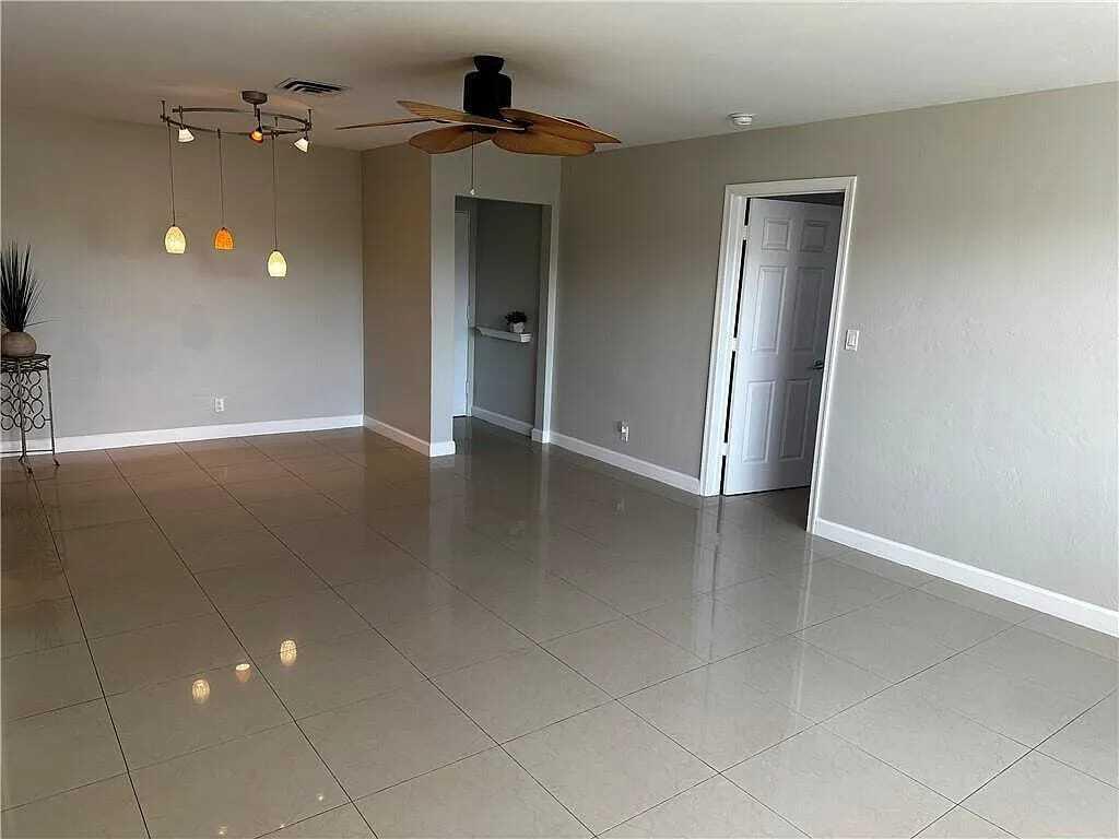 Riverside 105 Condo - Residential Lease