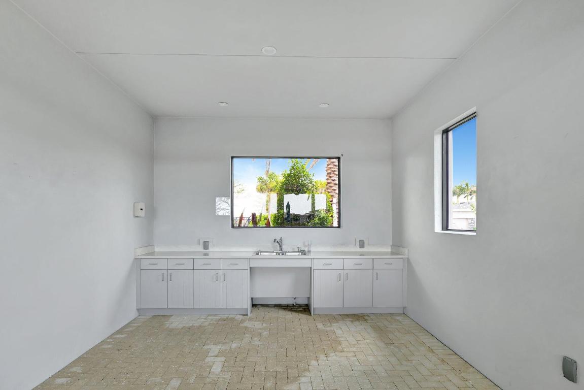 EMERY II - Residential