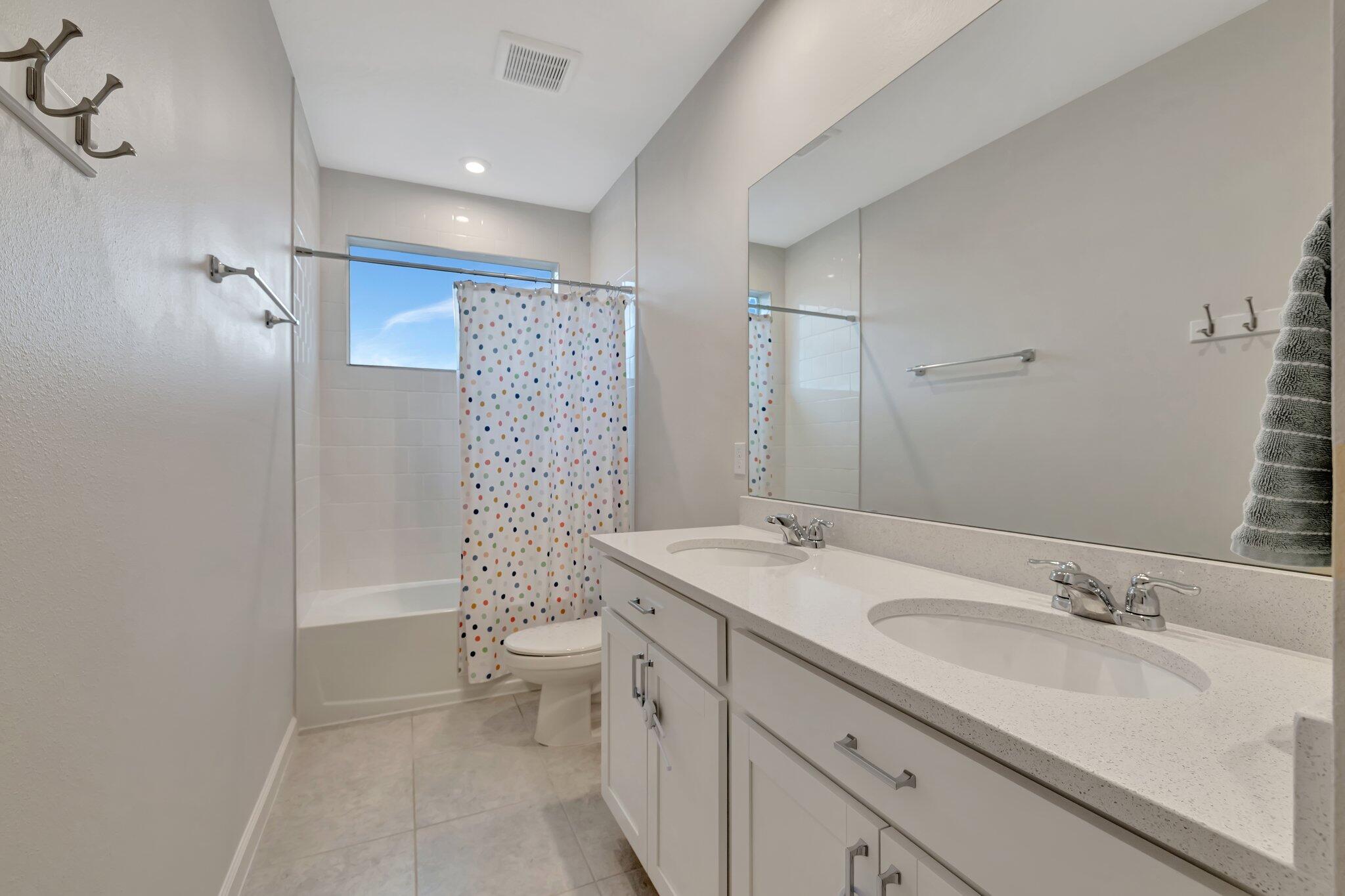 EMERY II - Residential