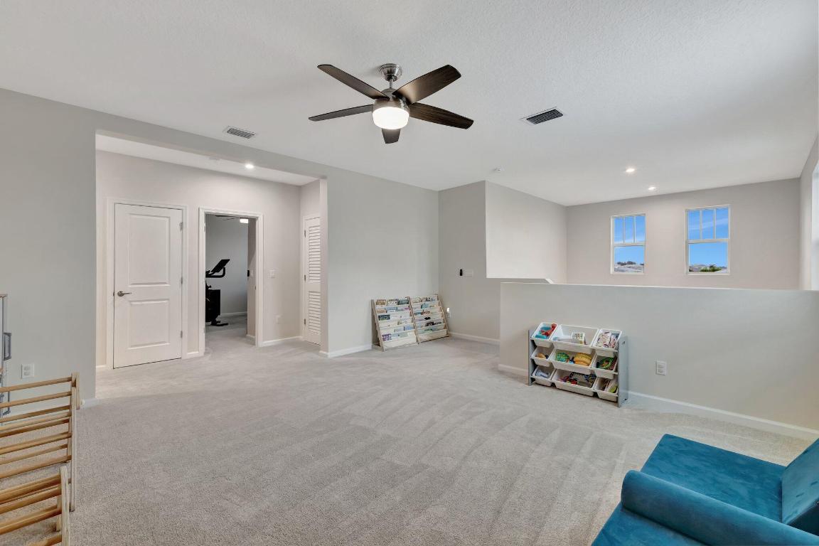 EMERY II - Residential