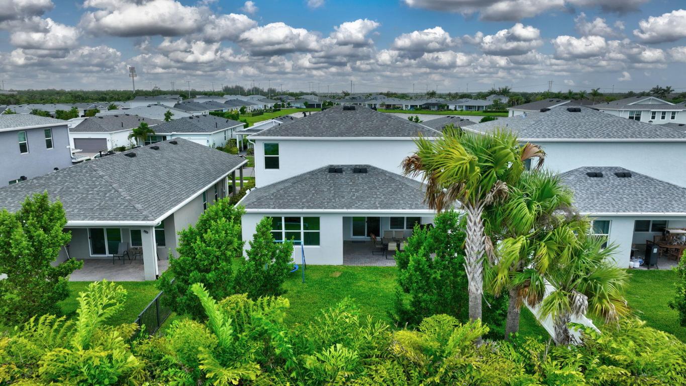 EMERY II - Residential