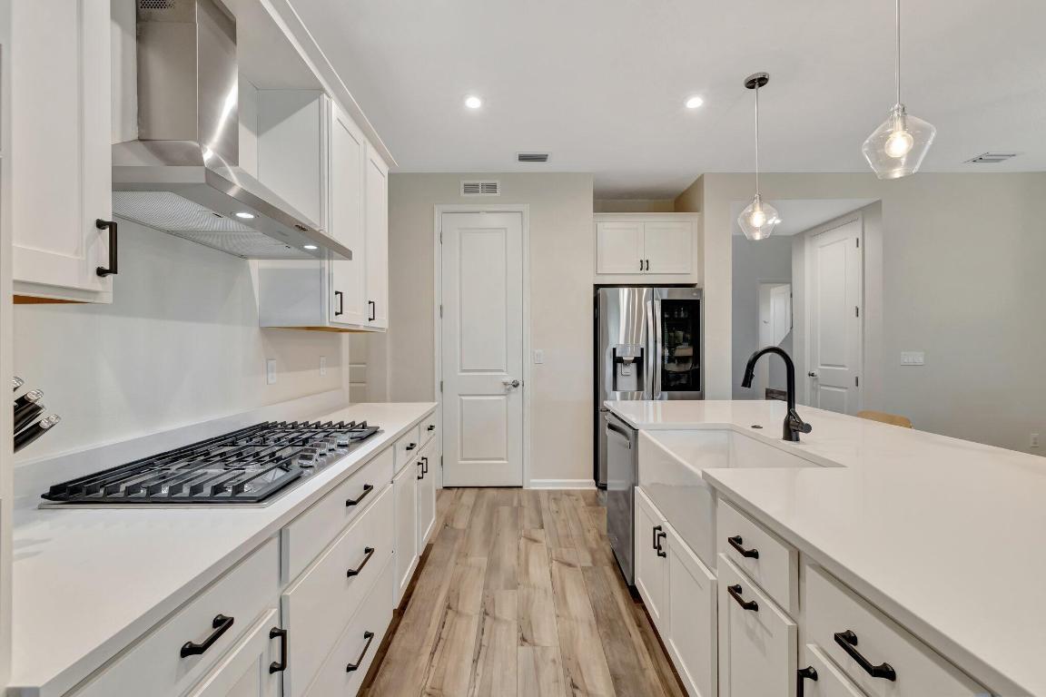 EMERY II - Residential