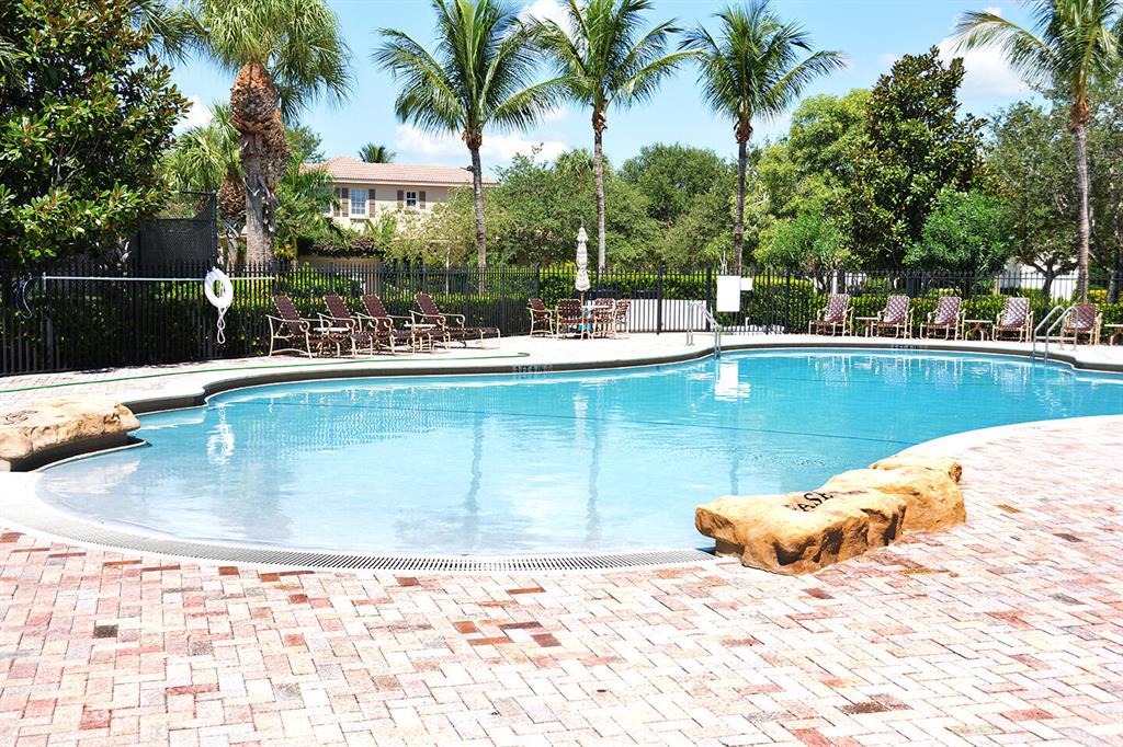 Paseos - Residential