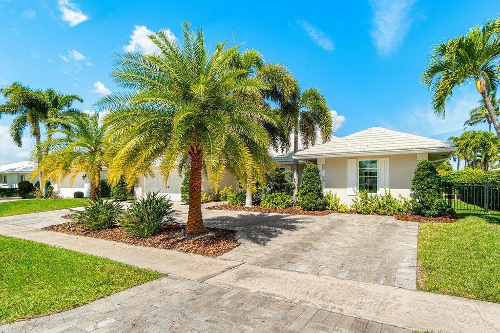 Photo of 633 Tulip Tree Lane, Boca Raton, FL 33486 (MLS # R11069862)