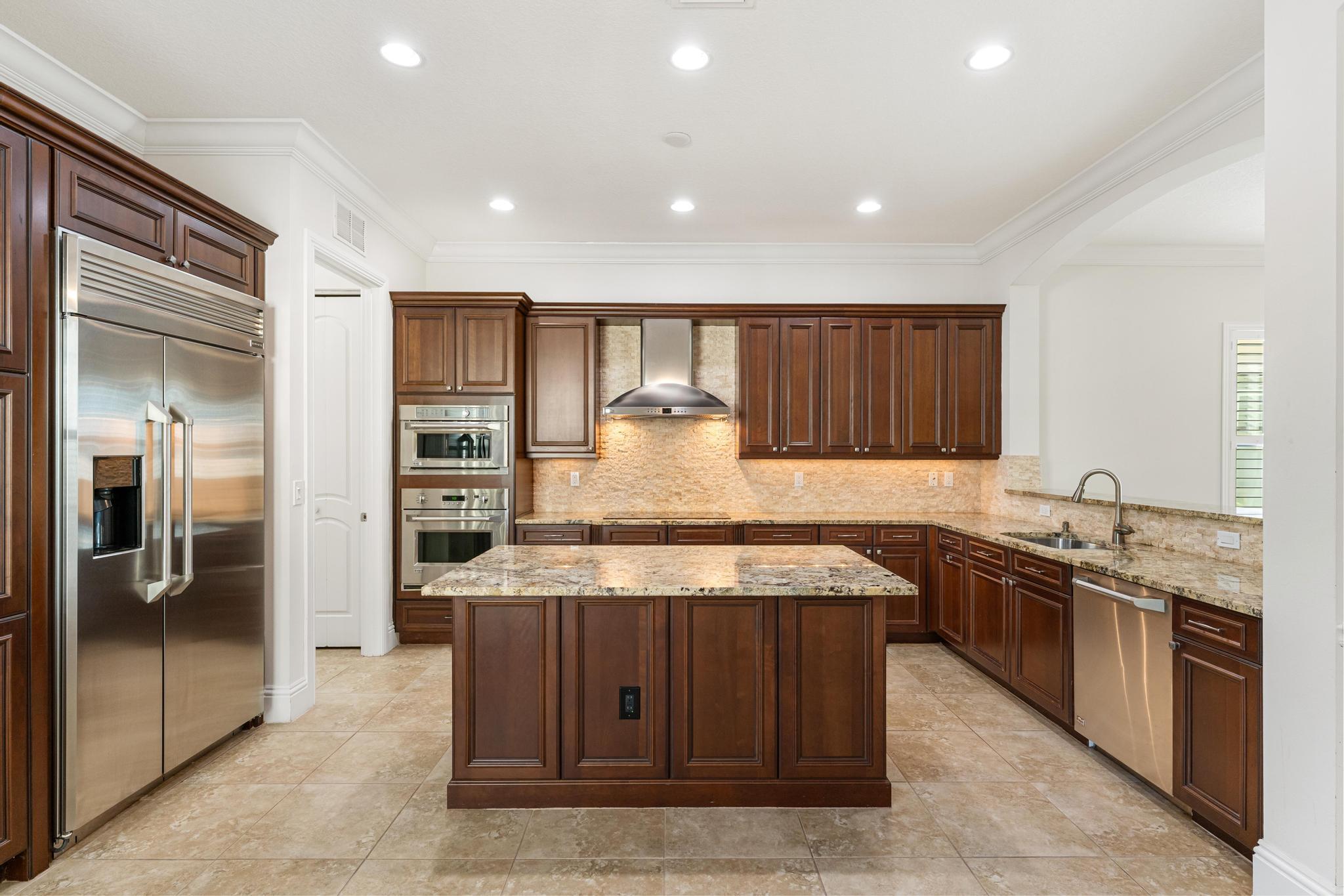 TESORO PLAT NO 15 - Residential Lease