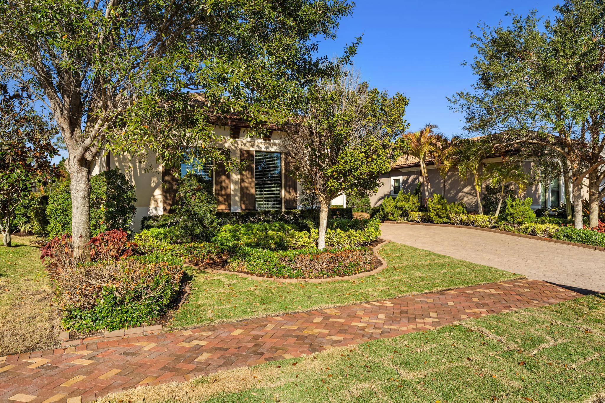 TESORO PLAT NO 15 - Residential Lease