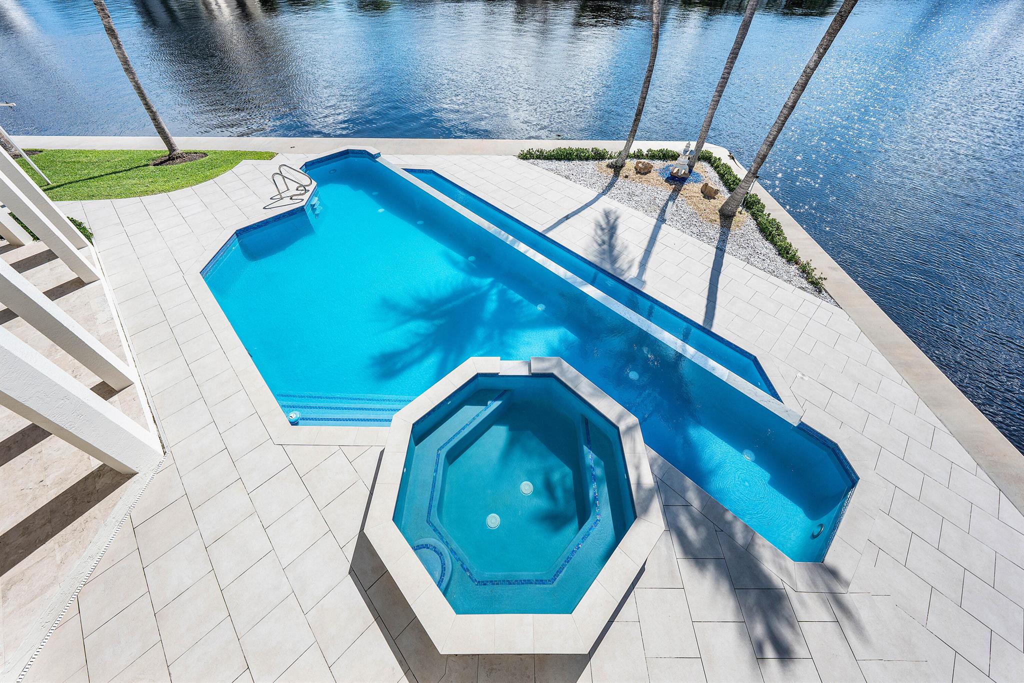 TROPIC ISLE 3RD SEC - Residential