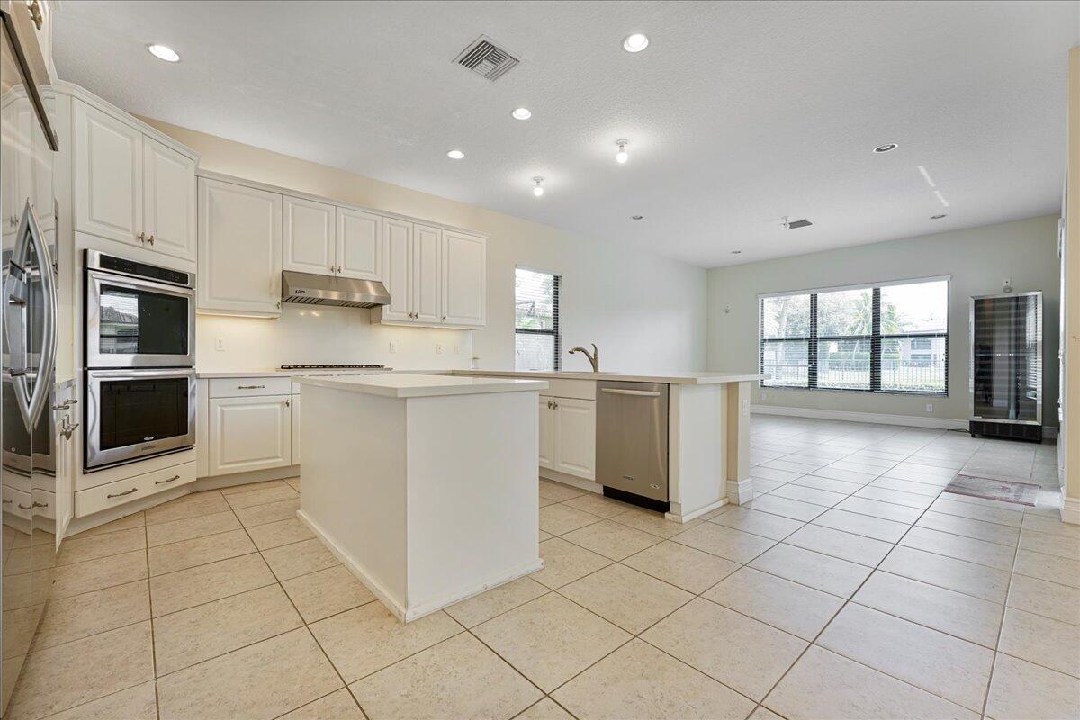 BRIDGES PL 8 - Residential Lease