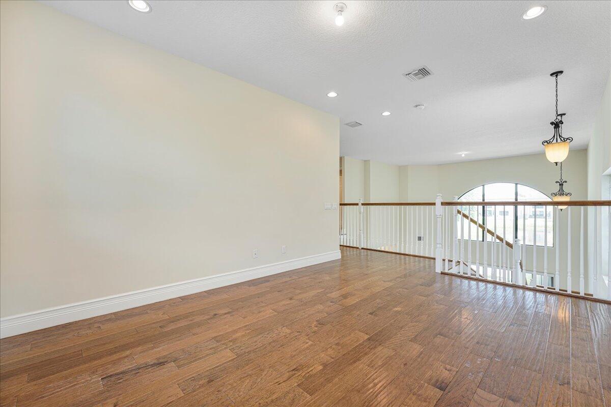 BRIDGES PL 8 - Residential Lease