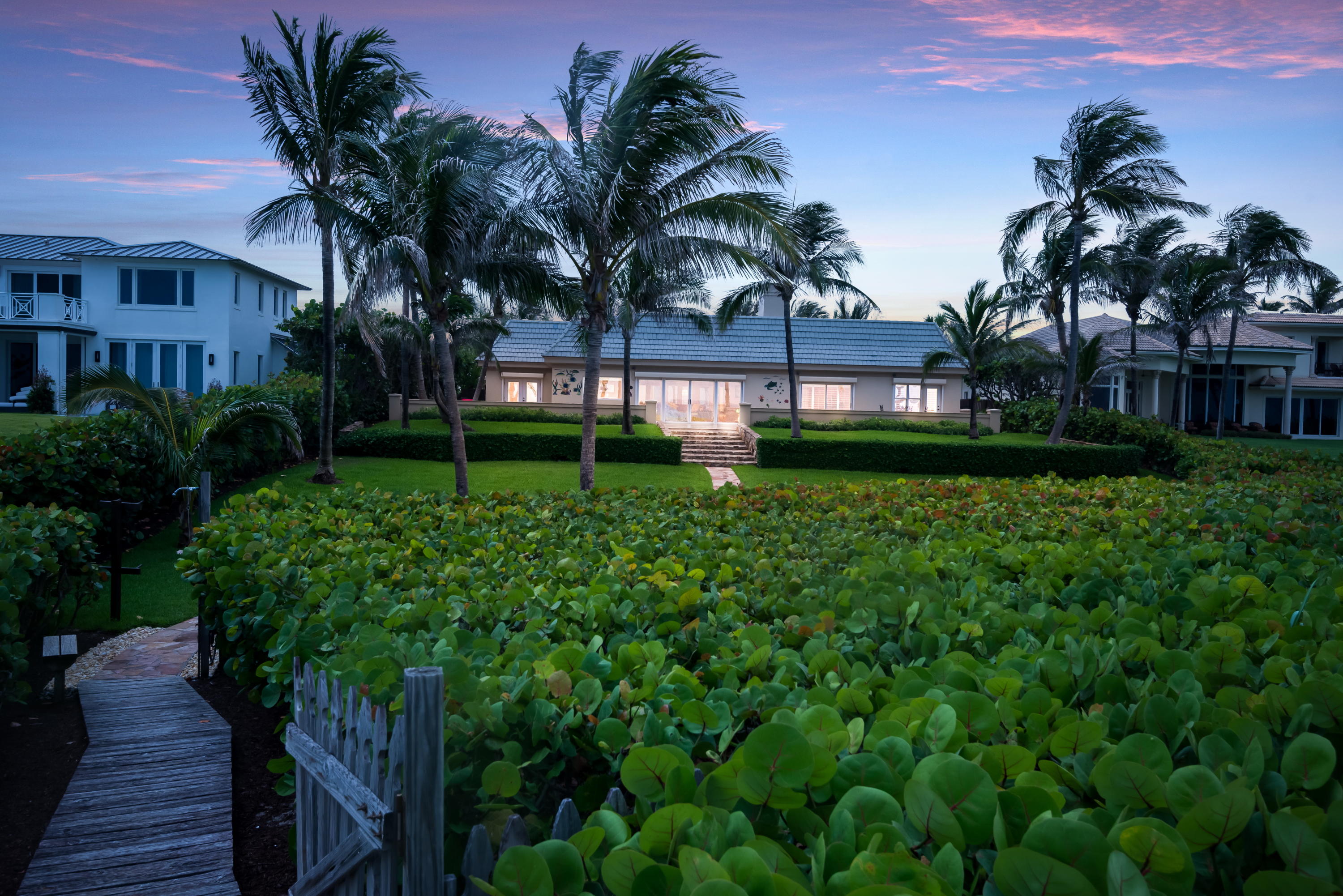 JUPITER INLET BEACH COLON - Residential