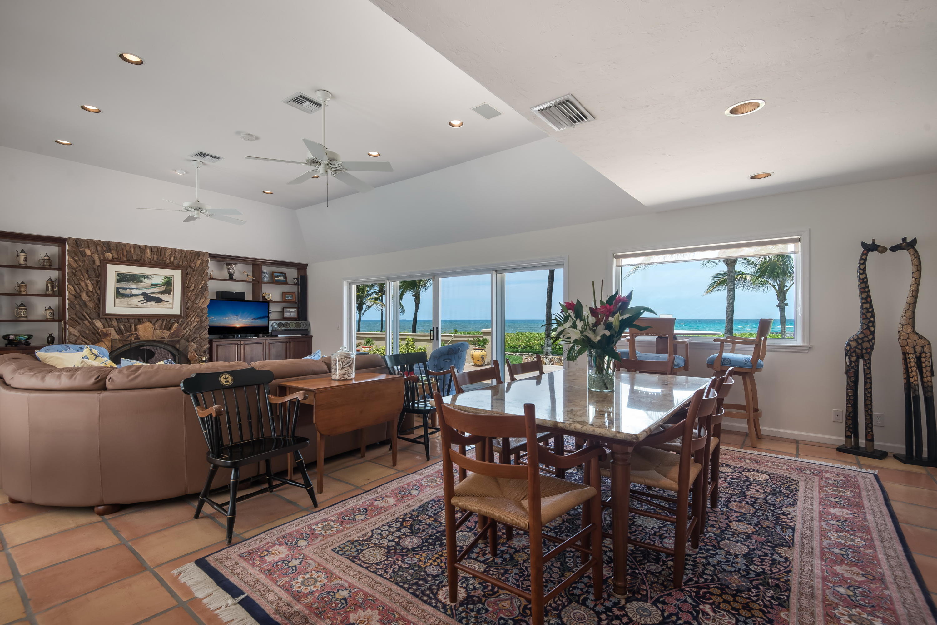 JUPITER INLET BEACH COLON - Residential