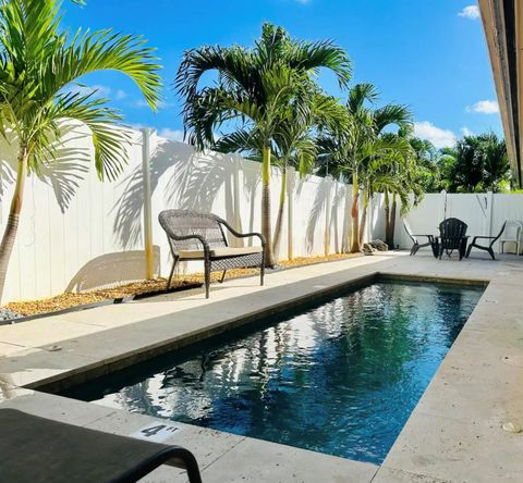 2924 Middle River Dr Fort Lauderdale FL 33306