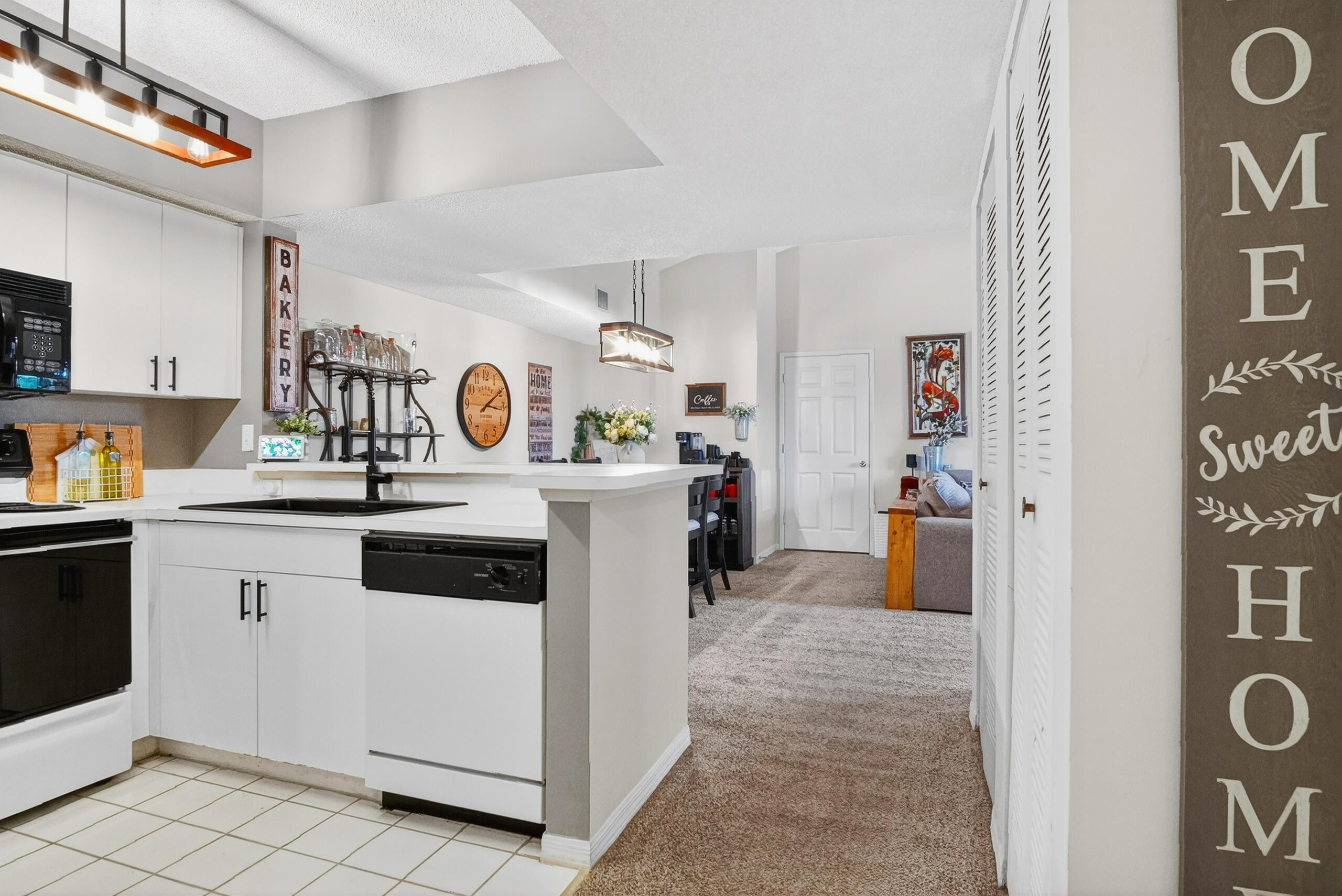 LAGUNA OF VERO BEACH - Residential