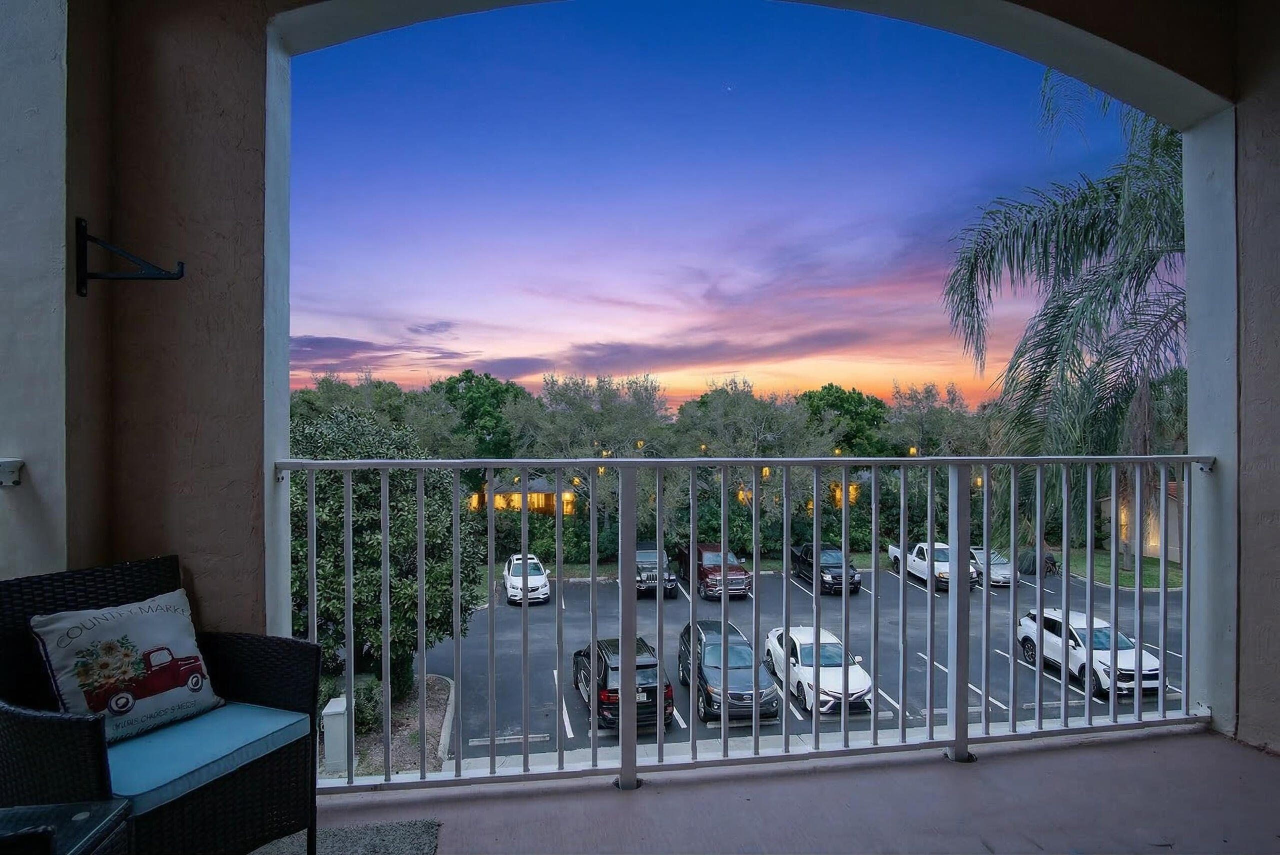 LAGUNA OF VERO BEACH - Residential