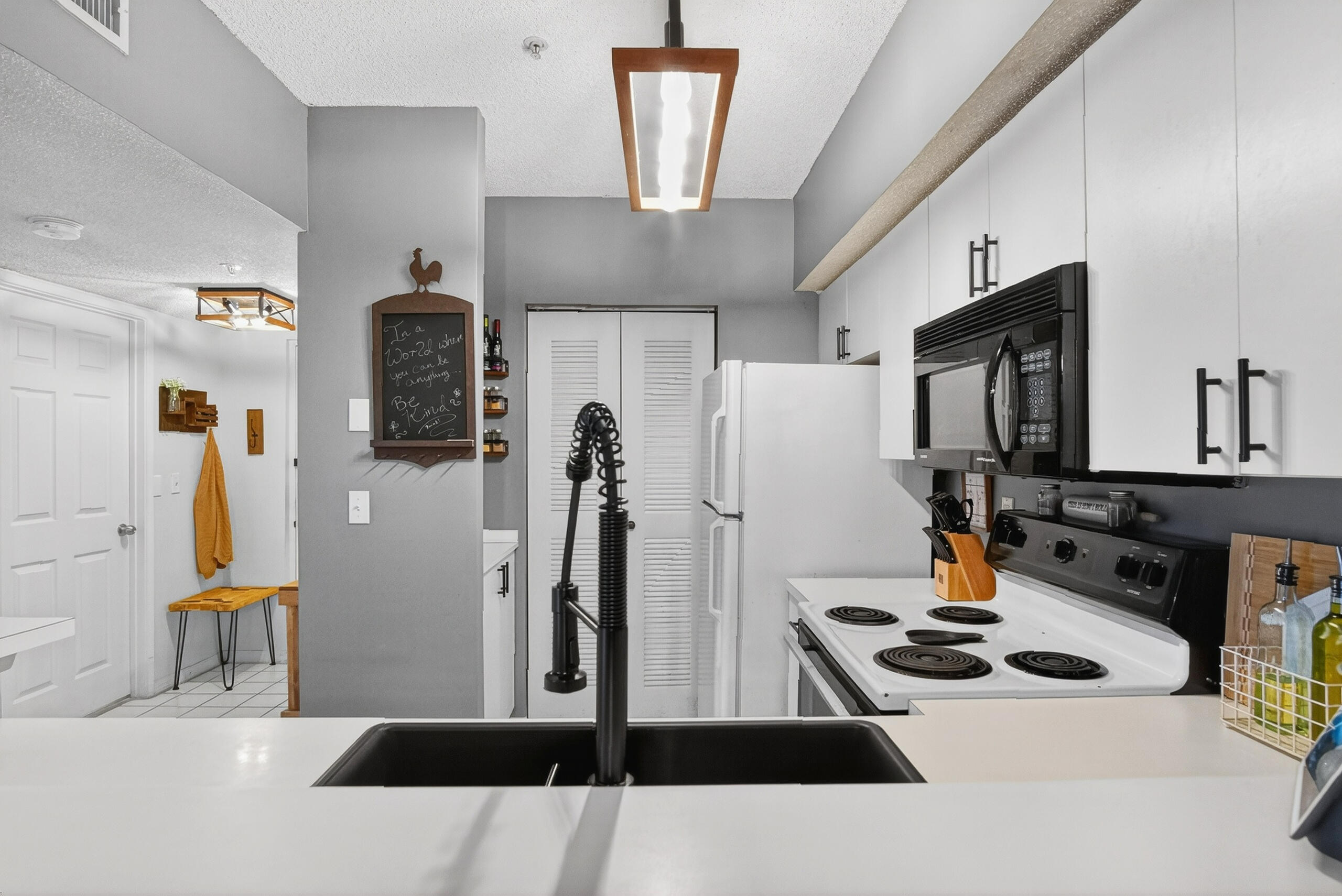 LAGUNA OF VERO BEACH - Residential