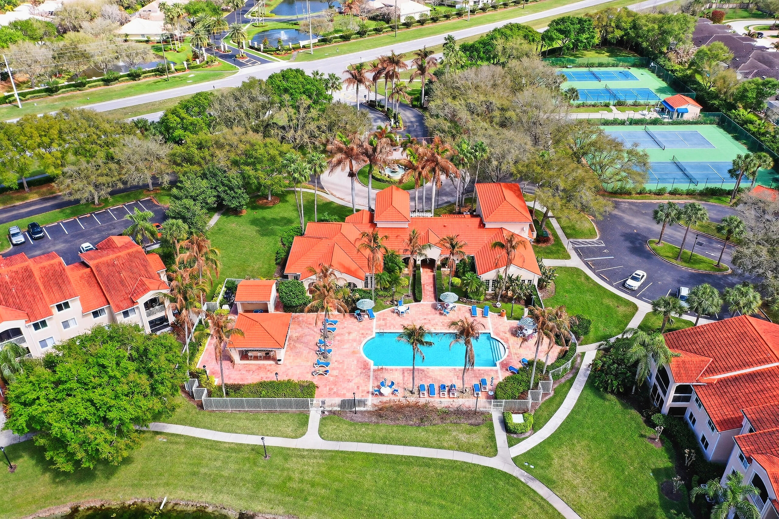 LAGUNA OF VERO BEACH - Residential