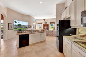 CASCADE LAKES - Residential