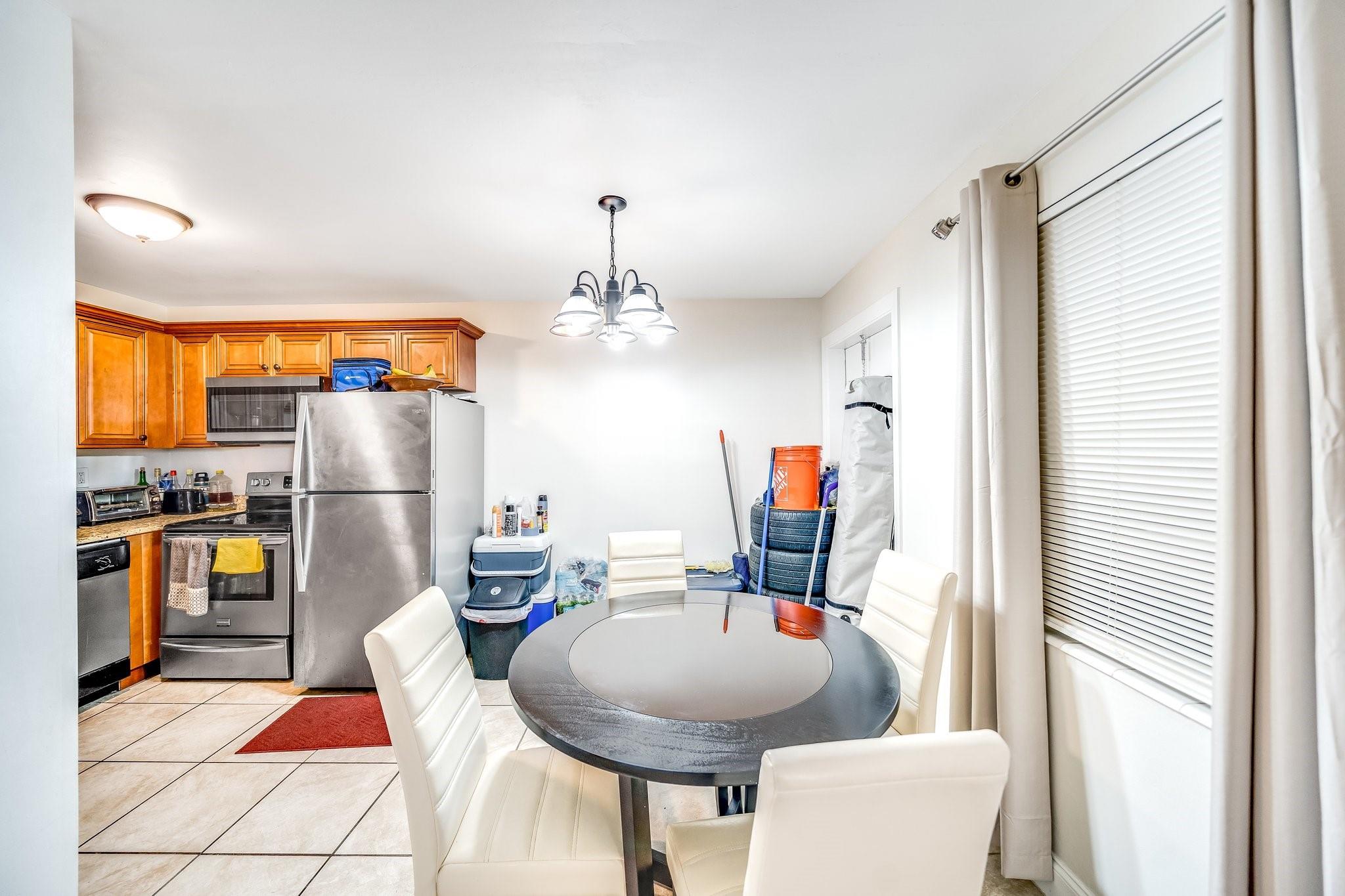 810 Lake Shore Dr 40