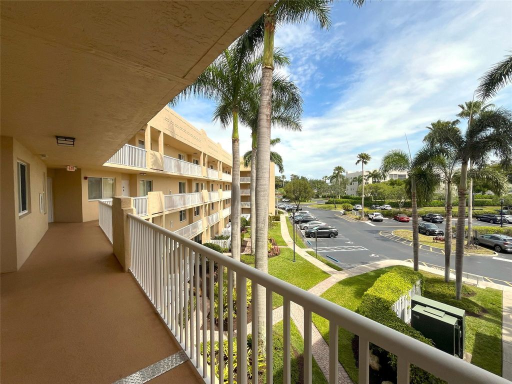 Photo of 7751 Southampton Terrace #312, Tamarac, FL 33321 (MLS # F10504236)