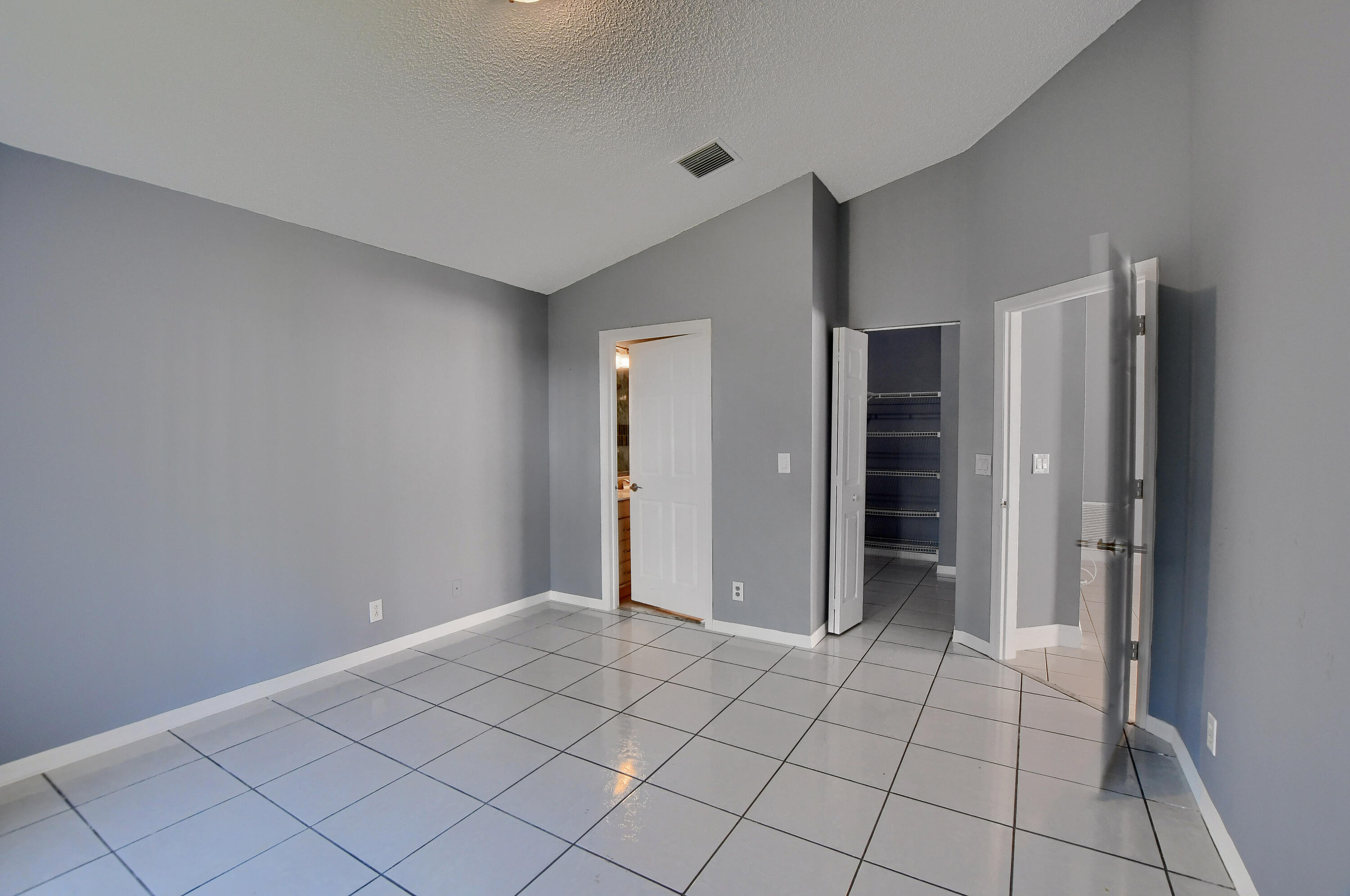 meadow lakes - Residential Lease
