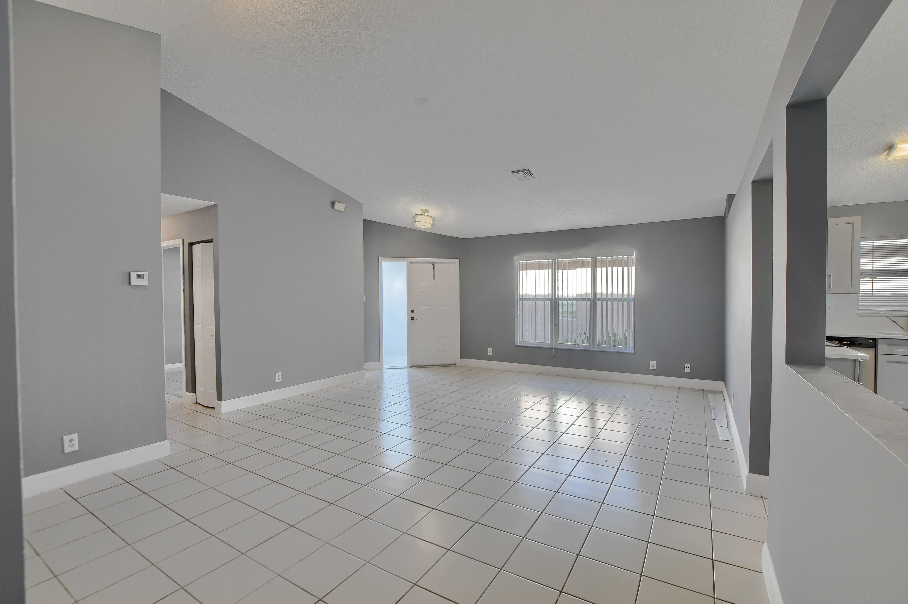 meadow lakes - Residential Lease