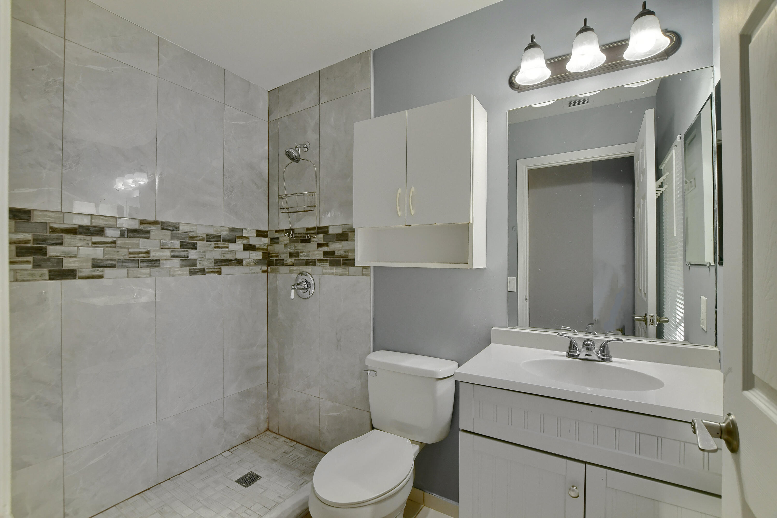 meadow lakes - Residential Lease