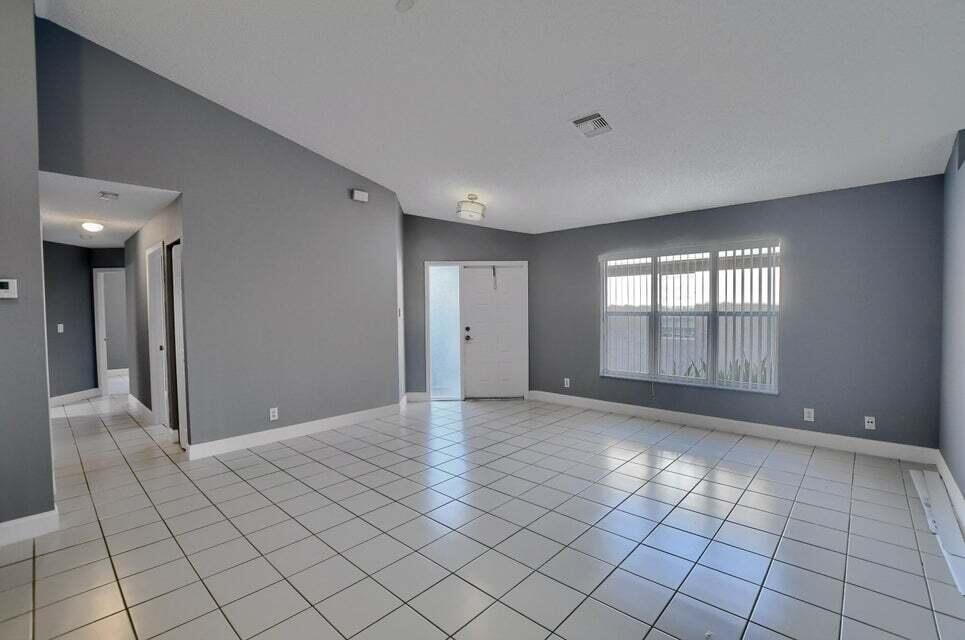 meadow lakes - Residential Lease