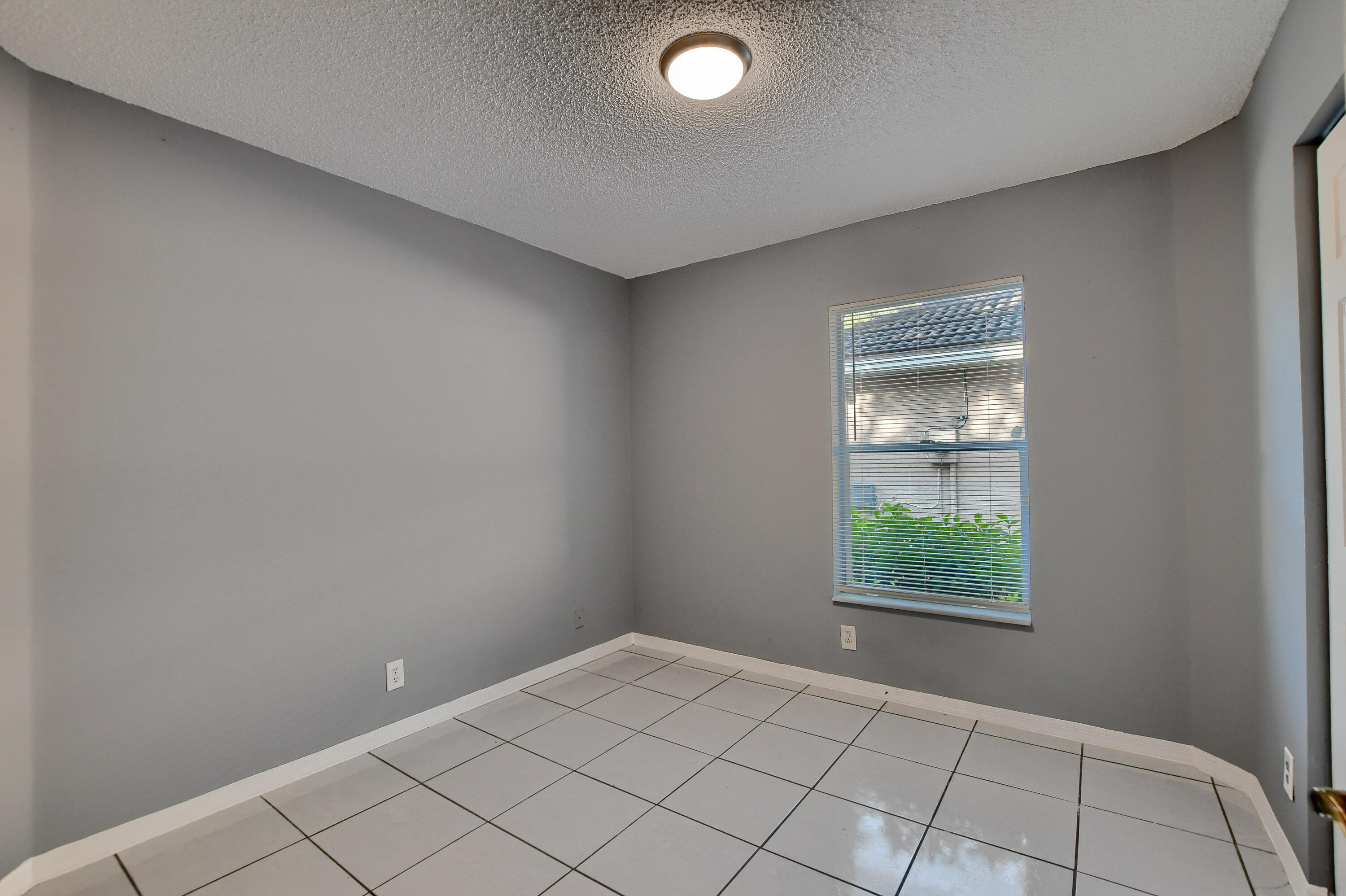 meadow lakes - Residential Lease