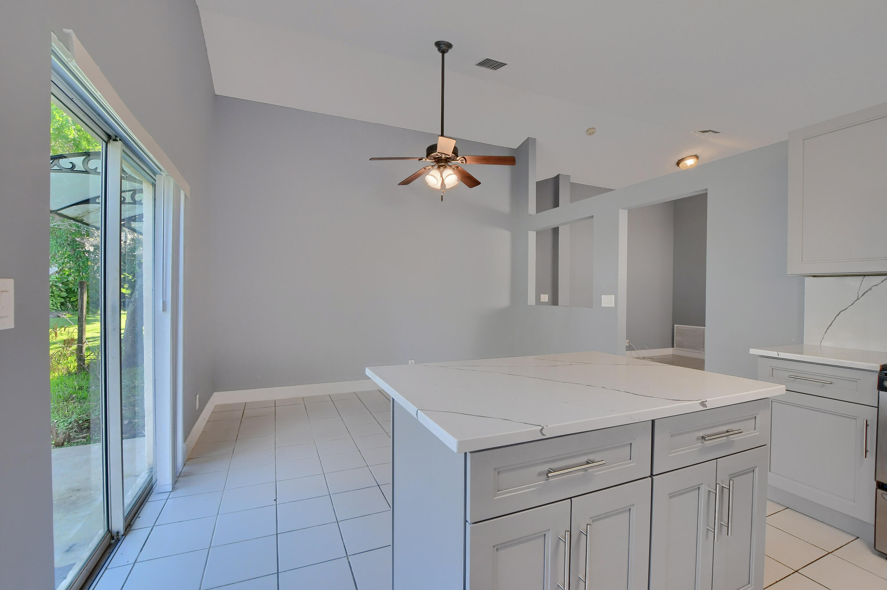 meadow lakes - Residential Lease