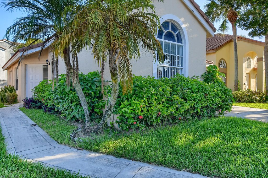 Photo of 10253 N Serene Meadow Dr Drive N, Boca Raton, FL 33428 (MLS # B26024222)