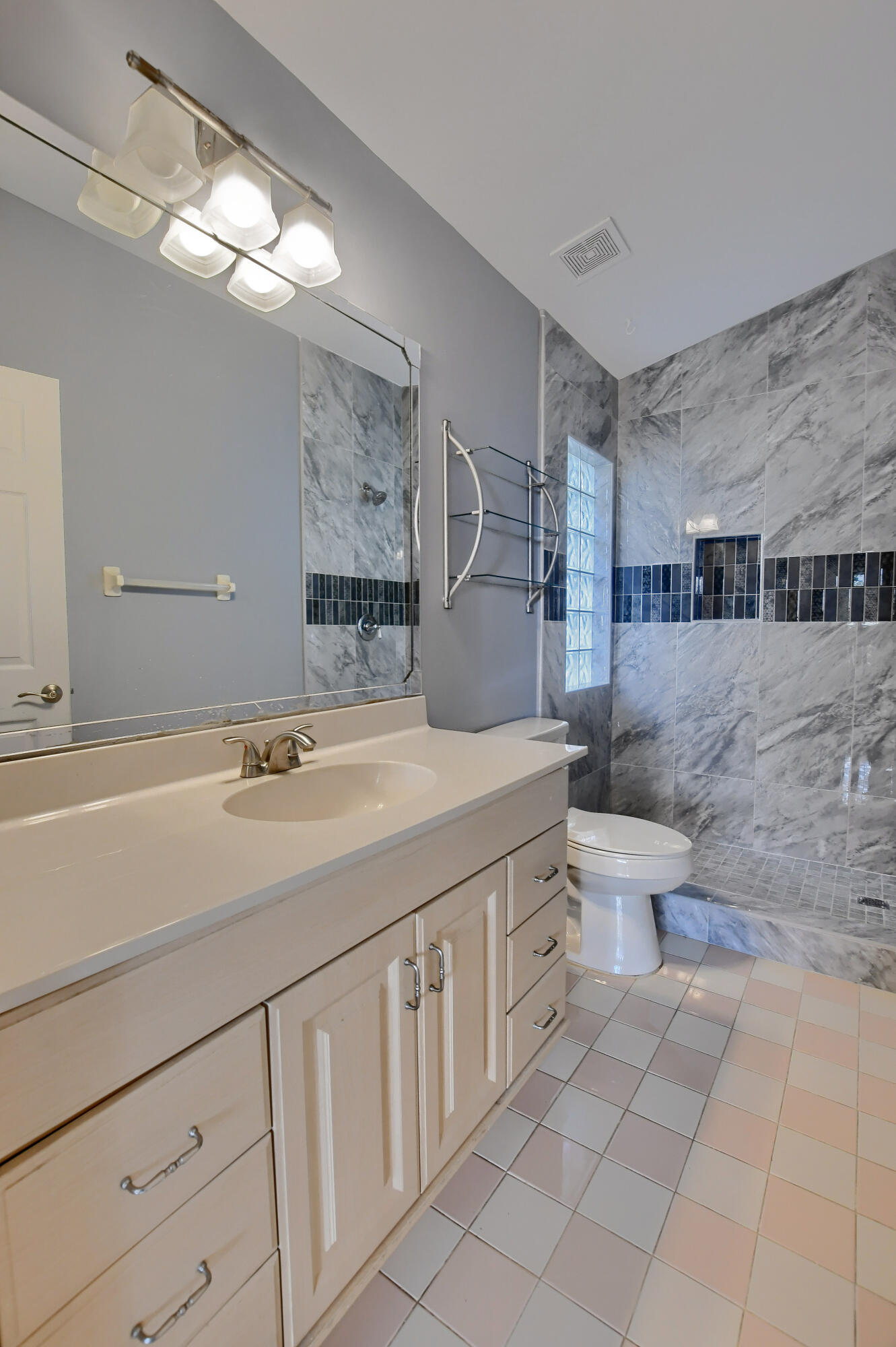 meadow lakes - Residential Lease