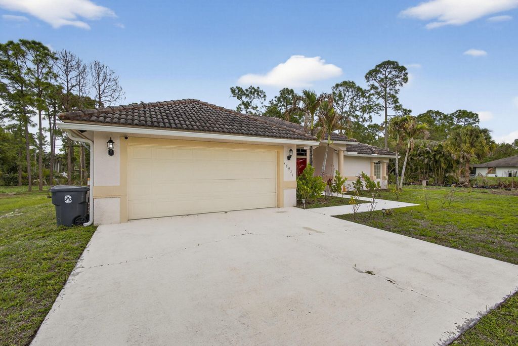Photo of 16931 N 78th Rd Road N, The Acreage, FL 33470 (MLS # B26012598)