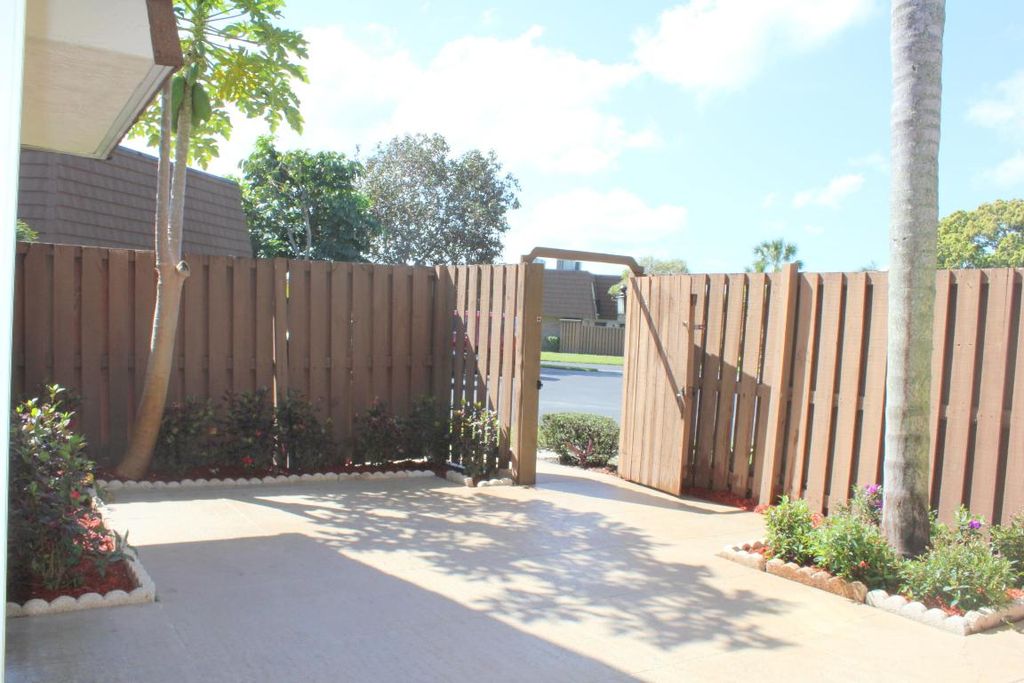 Photo of 3900 County Line Road #27d, Tequesta, FL 33469 (MLS # R10993103)