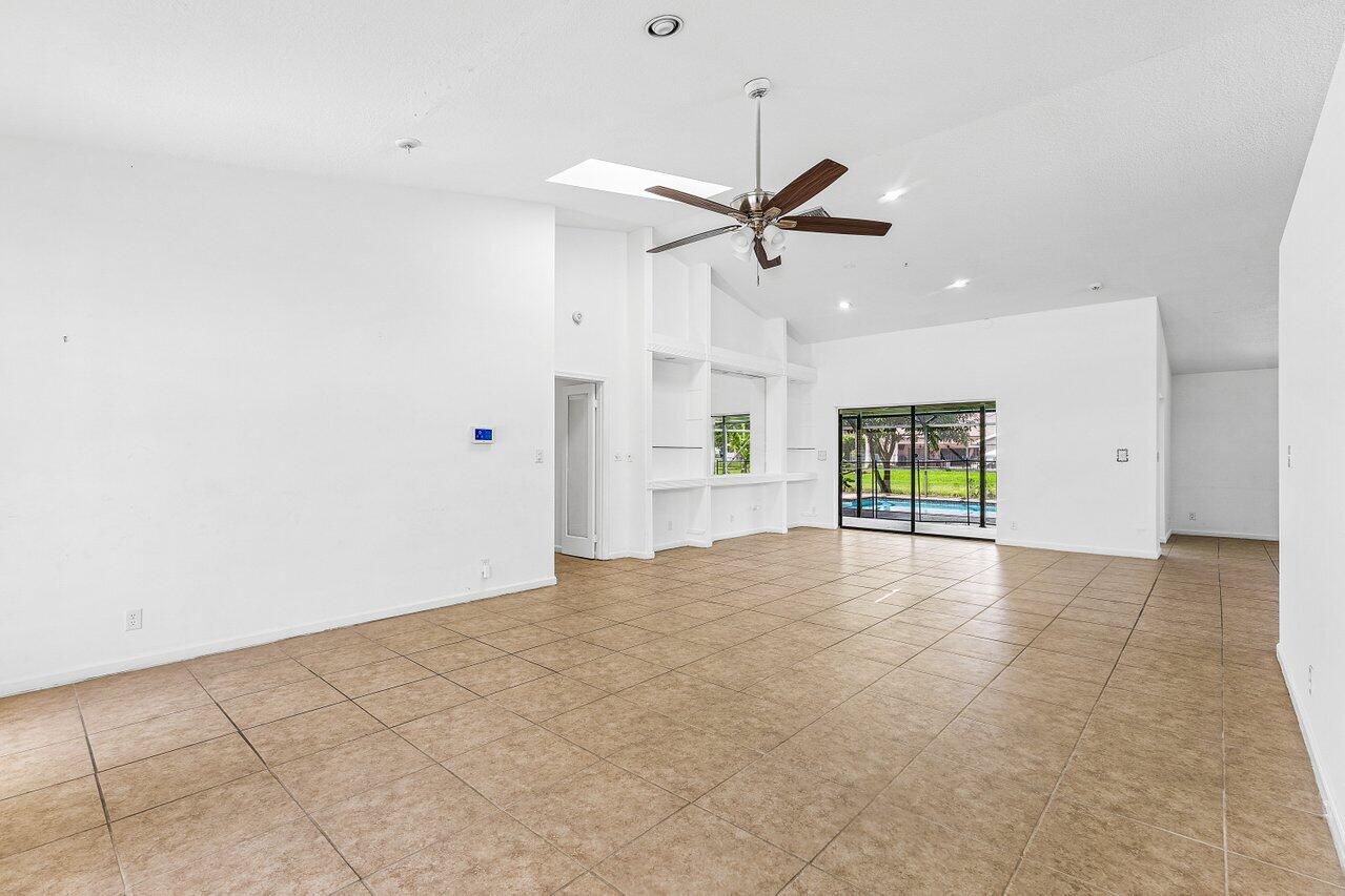 Properties 14616 Autumn Avenue