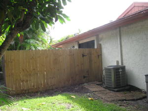 WOODS OF EMERALD HILLS PH 1 CONDO - Residential