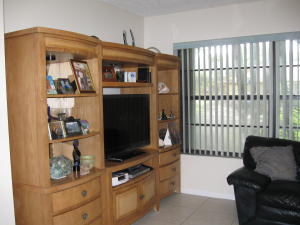 WOODS OF EMERALD HILLS PH 1 CONDO - Residential